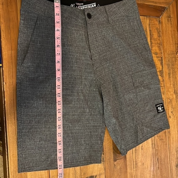 VAN’S board shorts - Picture 4 of 6